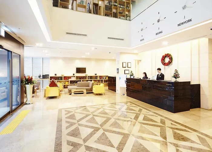 Days By Wyndham Myeongdong Hotel 3*